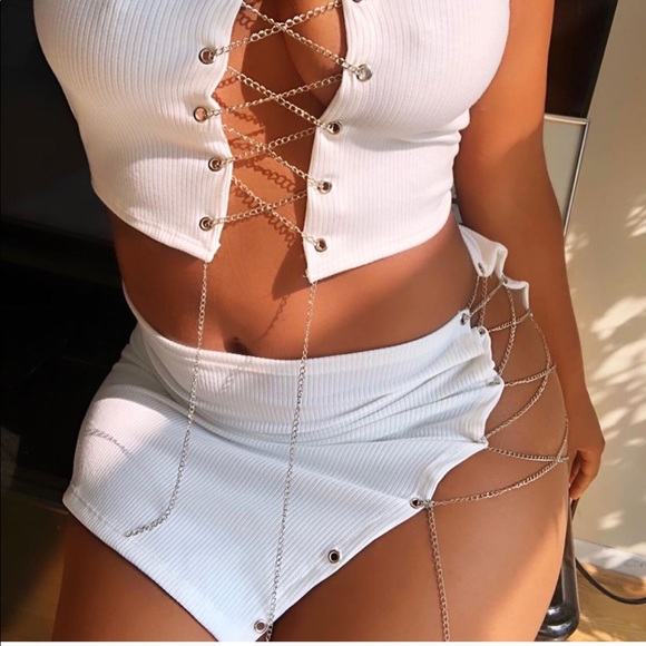 2 piece chain up crop top skirt set - Picture 2 of 2